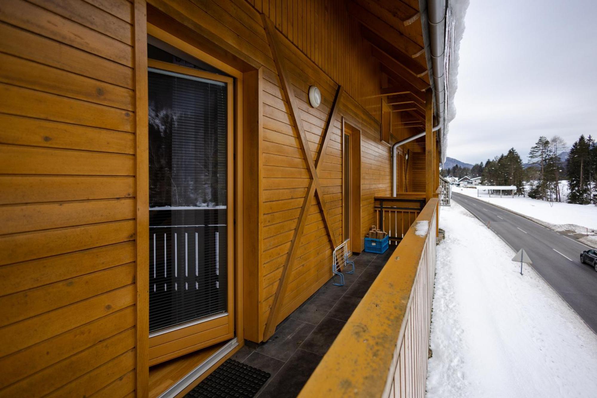 Waterfall Apartment - Cozy Mountain Retreat クランスカゴーラ エクステリア 写真