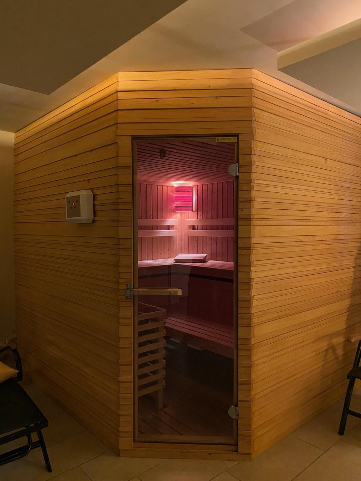 Waterfall Apartment - Cozy Mountain Retreat クランスカゴーラ エクステリア 写真